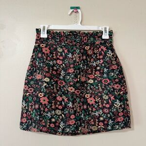 TopShop Floral Skirt Dark Flower Jacquard Embroidered Skirt Size 4 - NWT